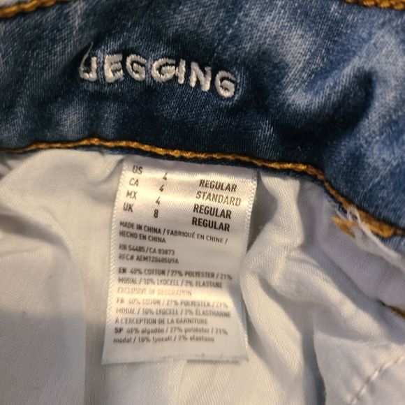 American Eagle Skinny Jeans - Picture 4 of 5
